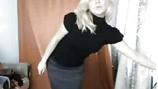 Horny ուսուցիչը fucks իր փոքրիկ կրծքերով թխահեր աղջկան ծանր